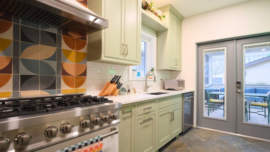 Should I Hire a Residential Architect or a Design-Build Contractor for My New Home Addition?